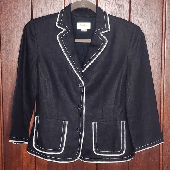 Nieman Marcus Linen Blazer - Picture 4 of 10